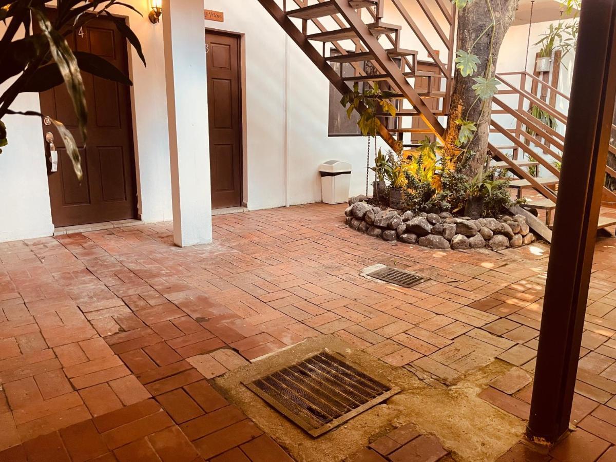 Casa Hotel Santa Lucia Suchitoto Esterno foto